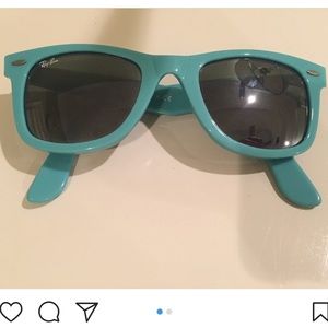 Blue Ray Ban Wayfarer